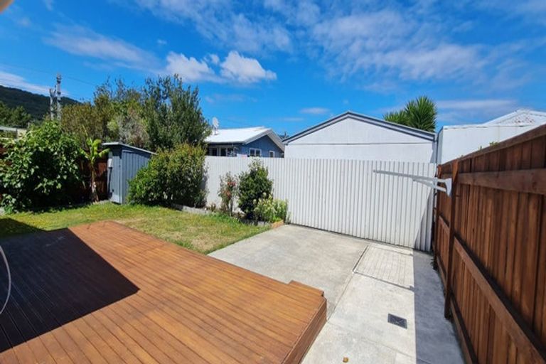 Photo of property in 8a Elizabeth Avenue, Heretaunga, Upper Hutt, 5018