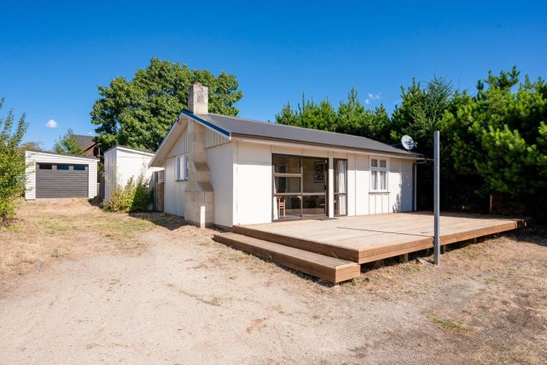 Photo of property in 33 Dungarvon Street, Wanaka, 9305