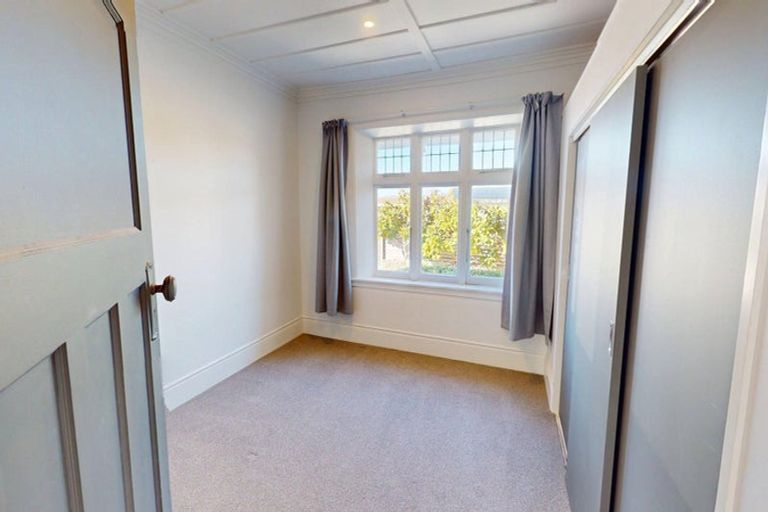 Photo of property in 19 Chelwood Street, Takaro, Palmerston North, 4412