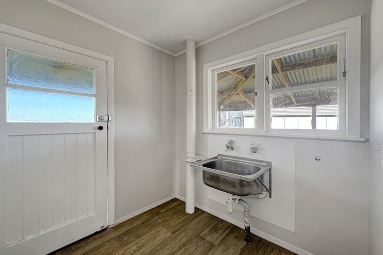 Photo of property in 26-28 Matipo Street, Castlecliff, Whanganui, 4501