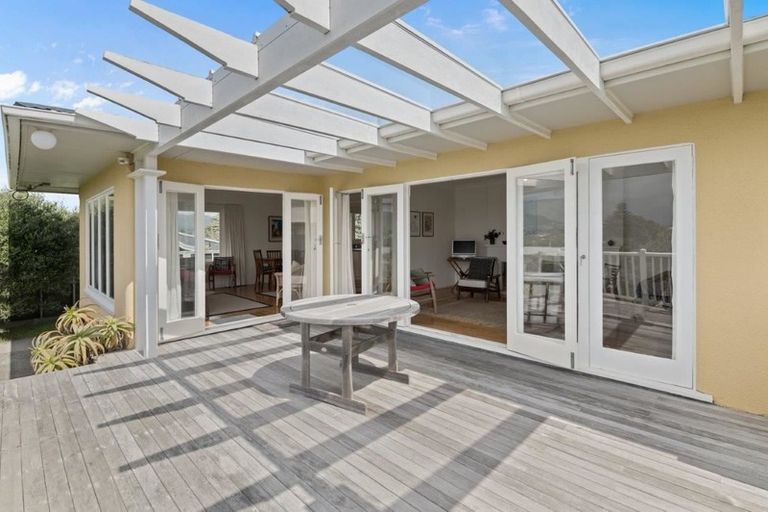 Photo of property in 12 Heperi Street, Waikanae Beach, Waikanae, 5036