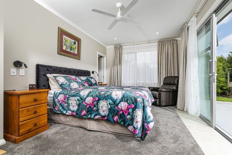 Photo of property in 12 Awatiro Drive, Kaukapakapa, 0871
