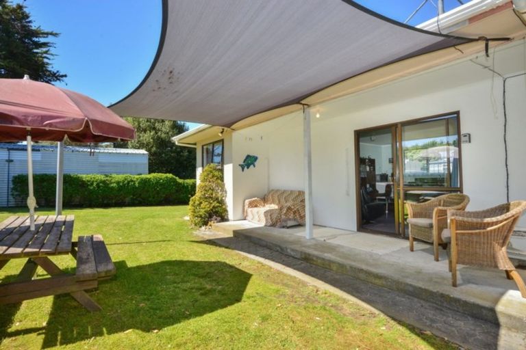 Photo of property in 121 Newcastle Street, Mahia, 4198