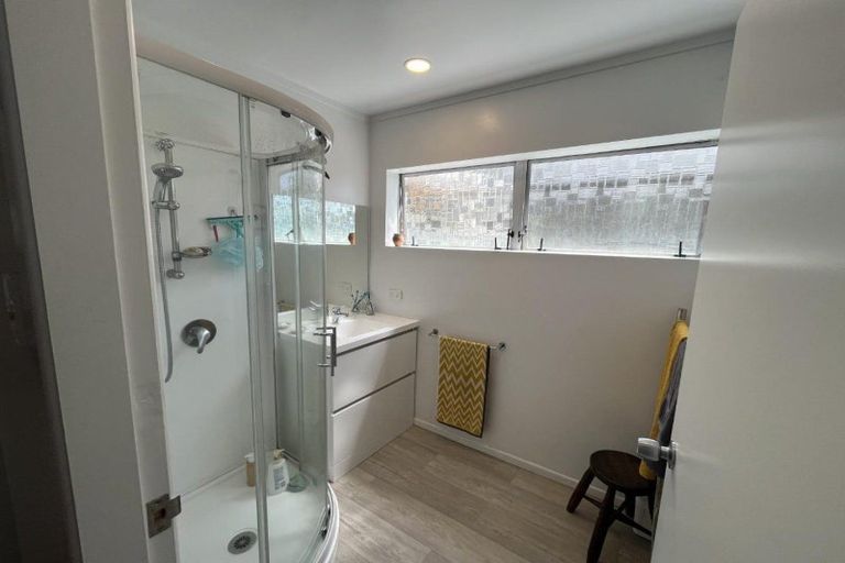 Photo of property in 57 Queens Road, Glen Avon, New Plymouth, 4312