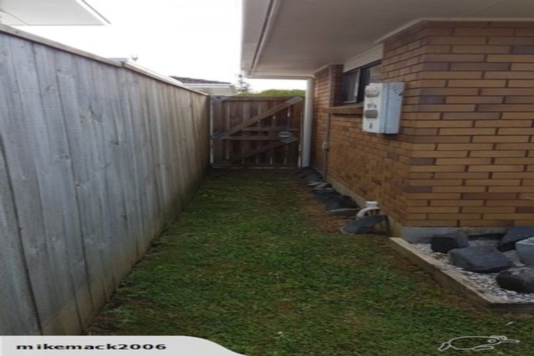 Photo of property in 1/34 Dale Crescent, Pakuranga, Auckland, 2010