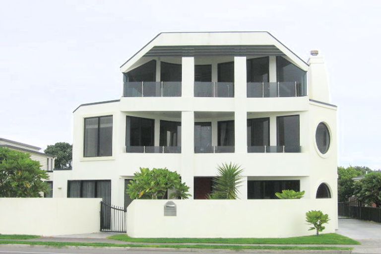 Photo of property in 158a Marine Parade, Mount Maunganui, 3116