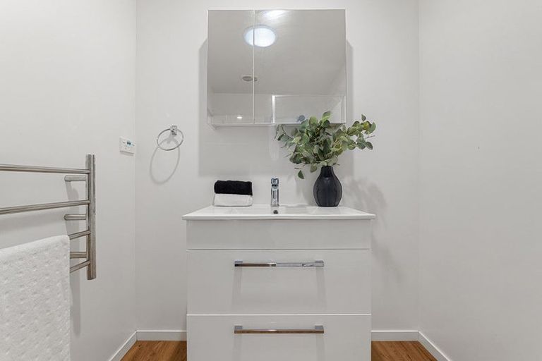 Photo of property in 93b Peverel Street, Riccarton, Christchurch, 8041