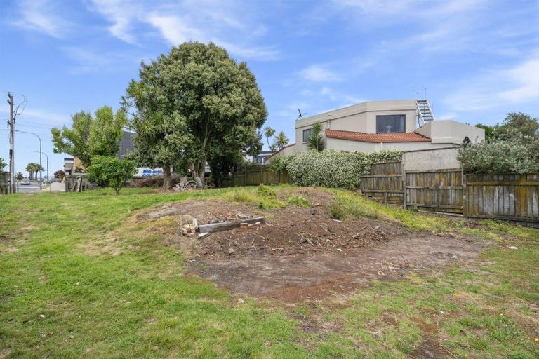 Photo of property in 1187 Papamoa Beach Road, Papamoa Beach, Papamoa, 3118