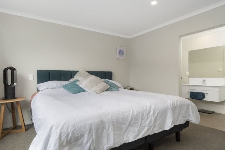 Photo of property in 3 Traverse Lane, Omokoroa, 3114