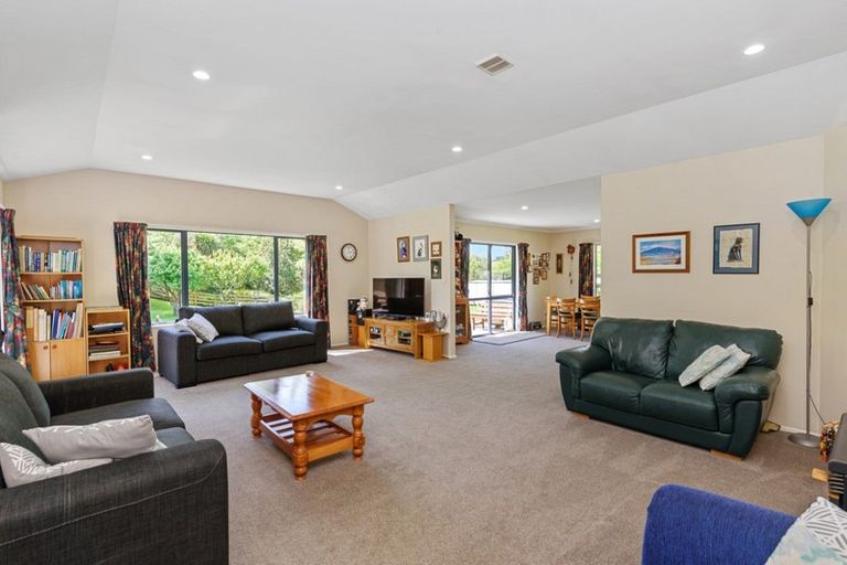 Photo of property in 124a Kawiu Road, Levin, 5510