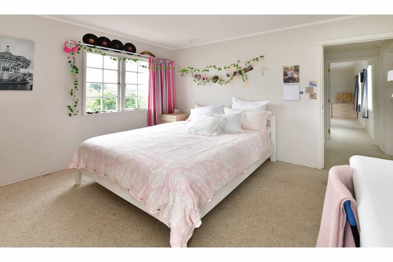 Photo of property in 11a Milton Road, Orewa, 0931