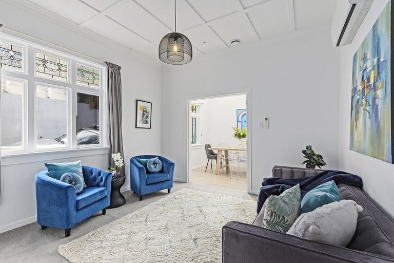 Photo of property in 18 Newman Terrace, Thorndon, Wellington, 6011