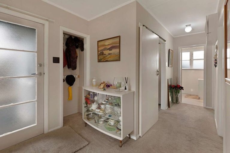 Photo of property in 18 Tweed Street, Roslyn, Palmerston North, 4414