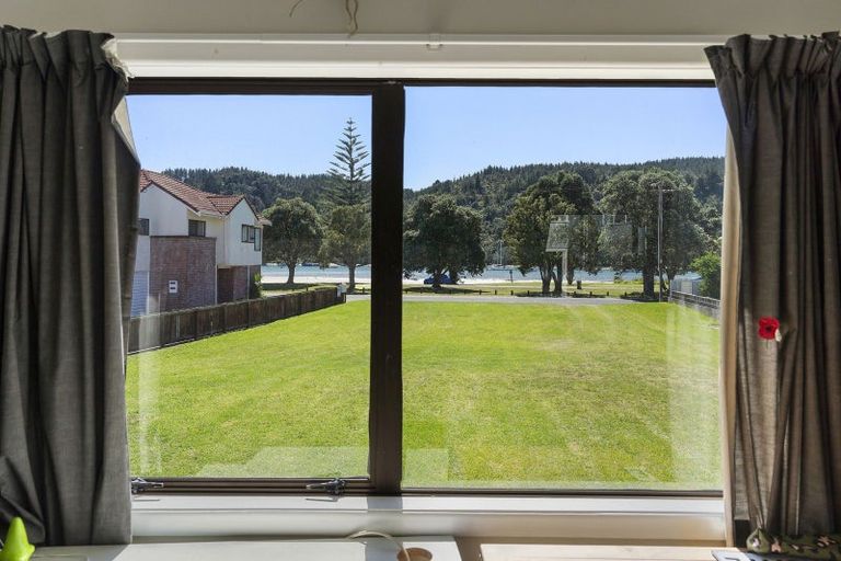 Photo of property in 403c Beach Road, Whangamata, 3620
