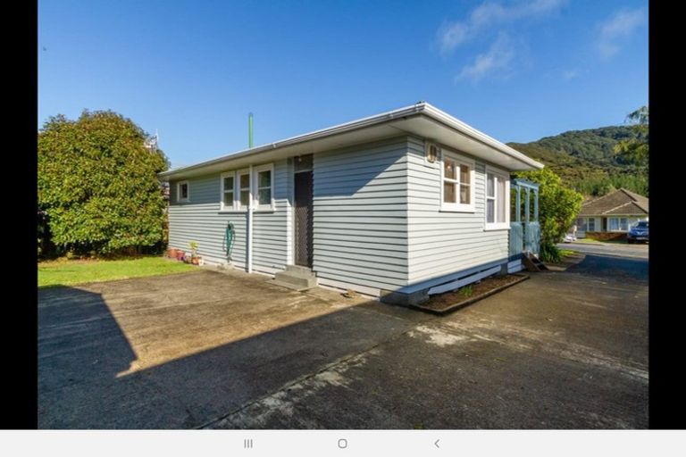 Photo of property in 101 Wood Street, Wainuiomata, Lower Hutt, 5014