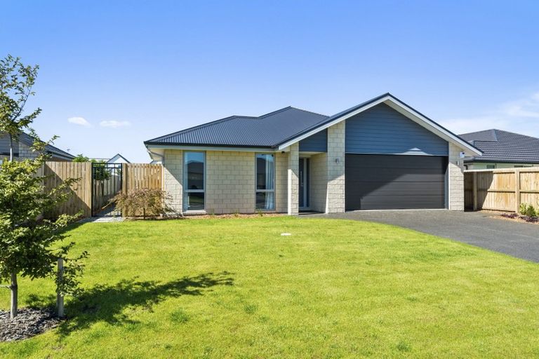 Photo of property in 6 Derek Anderson Place, Halswell, Christchurch, 8025