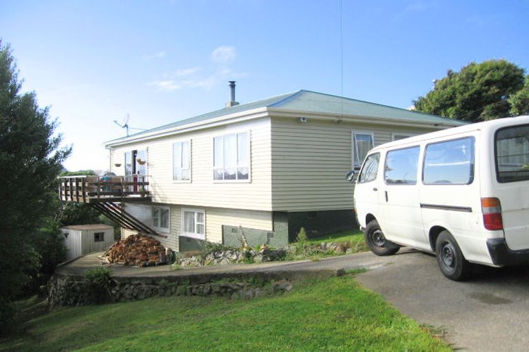 Photo of property in 17 Waiho Terrace, Elsdon, Porirua, 5022