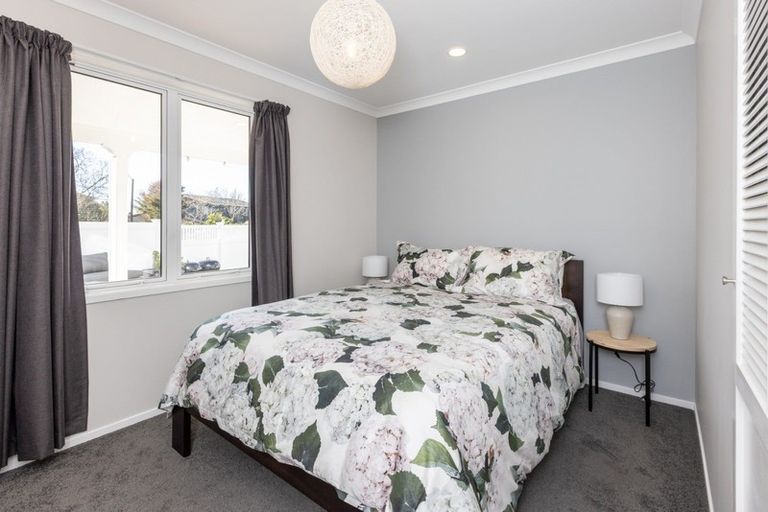 Photo of property in 30 James Cook Street, Havelock North, 4130