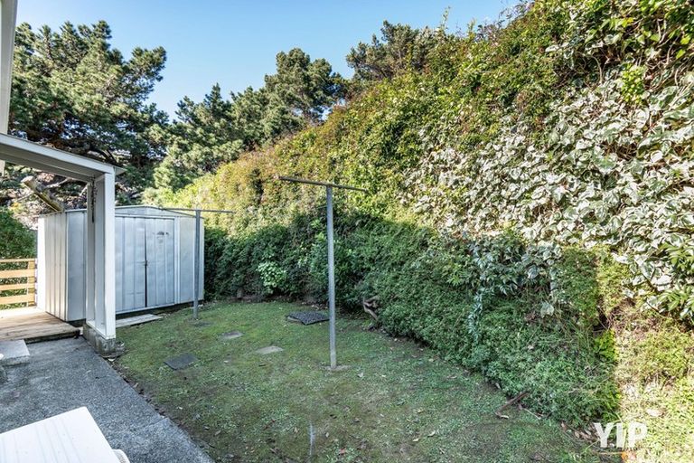Photo of property in 16b Glen Alton Avenue, Paparangi, Wellington, 6037