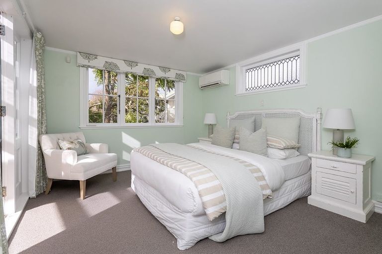 Photo of property in 12 Huia Street, Devonport, Auckland, 0624