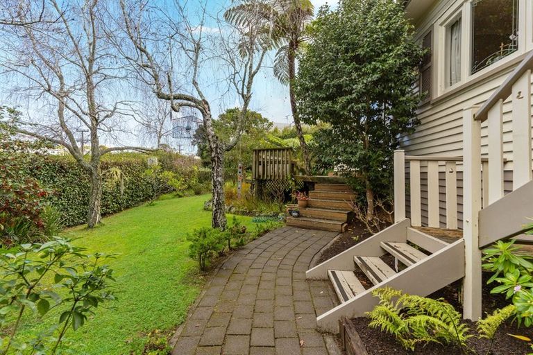 Photo of property in 4 Riddell Road, Glendowie, Auckland, 1071