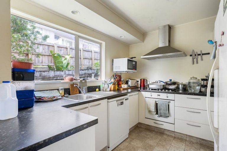 Photo of property in 121 Te Tutu Street, Whangamata, 3691