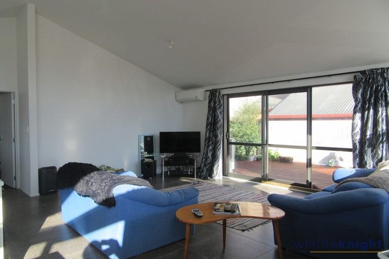 Photo of property in 77 Peverel Street, Riccarton, Christchurch, 8041