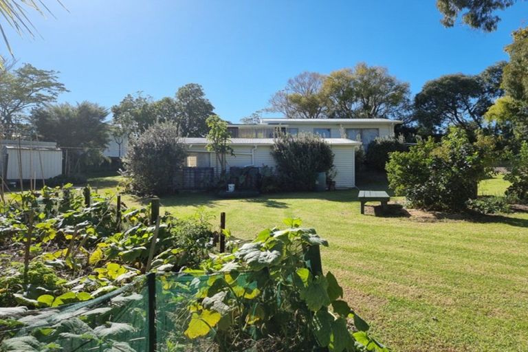 Photo of property in 730 Whangaruru North Road, Whangaruru, Hikurangi, 0184