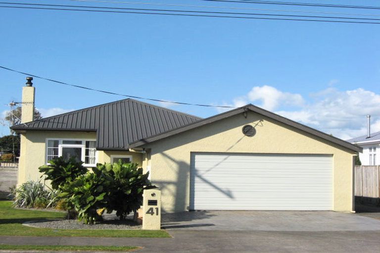 Photo of property in 41a Lismore Street, Strandon, New Plymouth, 4312