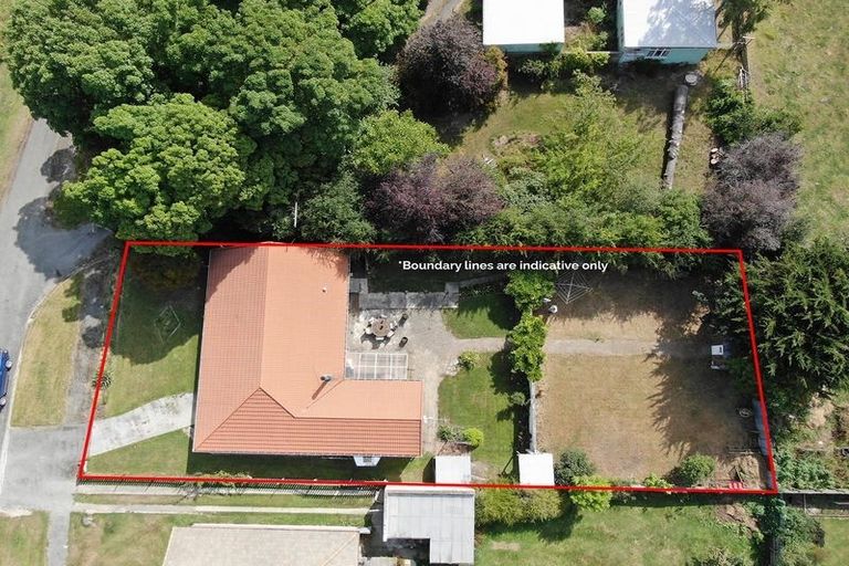 Photo of property in 9 Copinsha Street, Palmerston, 9430