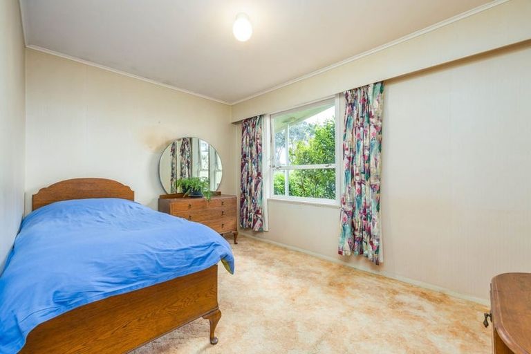 Photo of property in 54 Raleigh Road, Northcote, Auckland, 0627