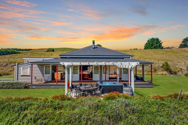 Photo of property in 3743 State Highway 50, Maraekakaho, Hastings, 4171