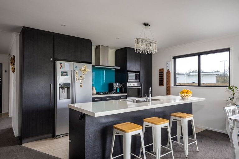 Photo of property in 503 Richmond Road, Lepperton, New Plymouth, 4373