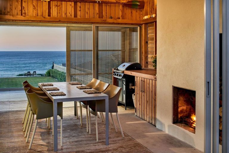 Photo of property in 16 Bothamley Lane, Titahi Bay, Porirua, 5022