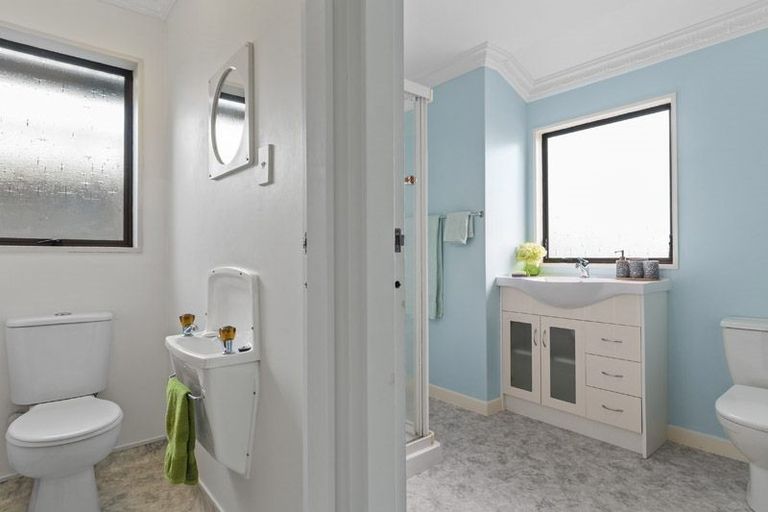 Photo of property in 5b Hall Road, Matua, Tauranga, 3110