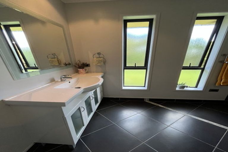 Photo of property in 4 Colin Drive, Komata, Paeroa, 3674