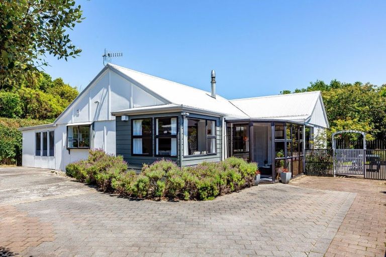 Photo of property in 72 Elizabeth Street, Waikanae, 5036