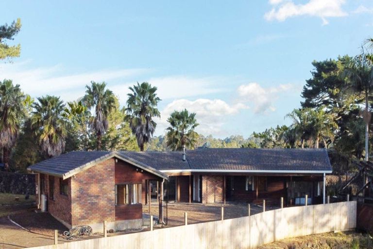 Photo of property in 1214 East Coast Road, Redvale, Albany, 0794