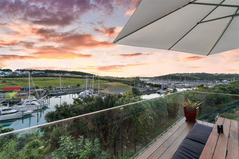 Photo of property in 94 Voyager Drive, Gulf Harbour, Whangaparaoa, 0930
