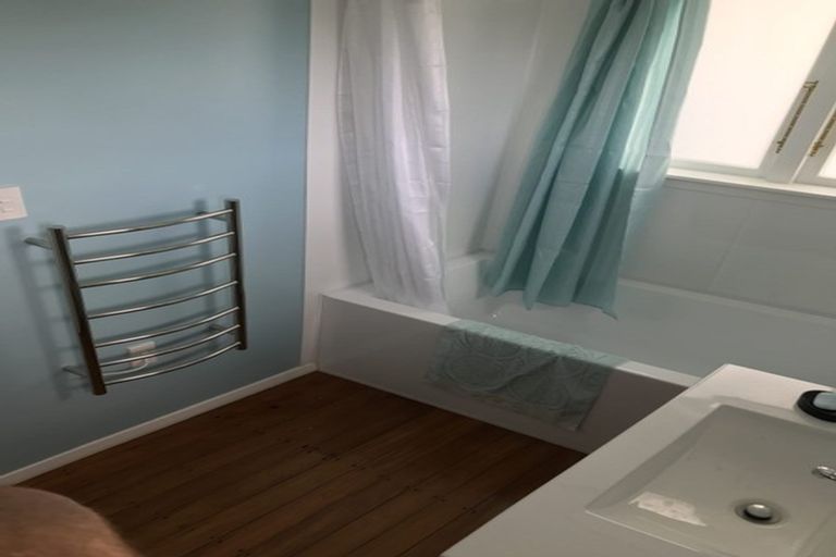 Photo of property in 4 Tui Road, Raumati Beach, Paraparaumu, 5032