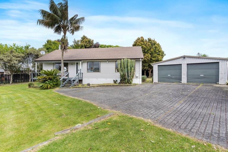 Photo of property in 24 Pinehurst Place, Wattle Downs, Auckland, 2103