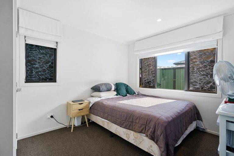 Photo of property in 285 Shakespeare Street, Leamington, Cambridge, 3432