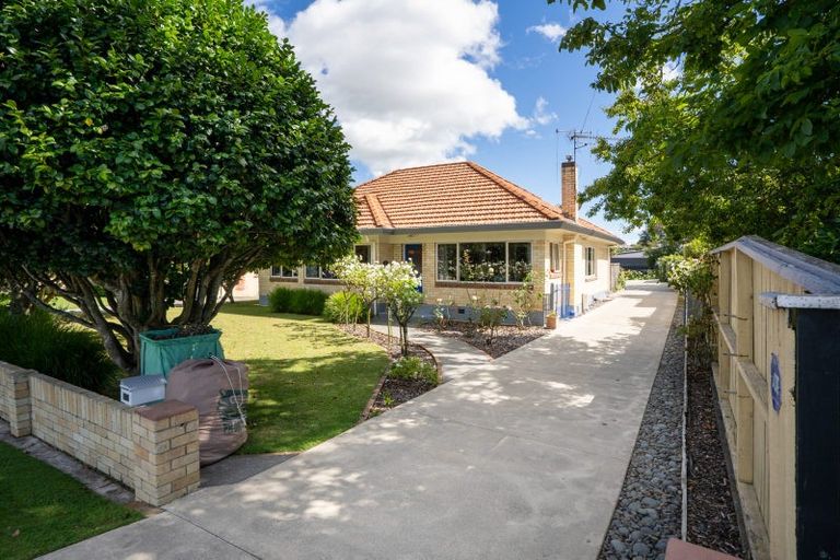 Photo of property in 68 Clare Street, Cambridge, 3434