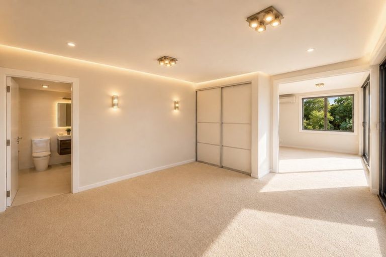 Photo of property in 276 Lake Road, Hauraki, Auckland, 0622