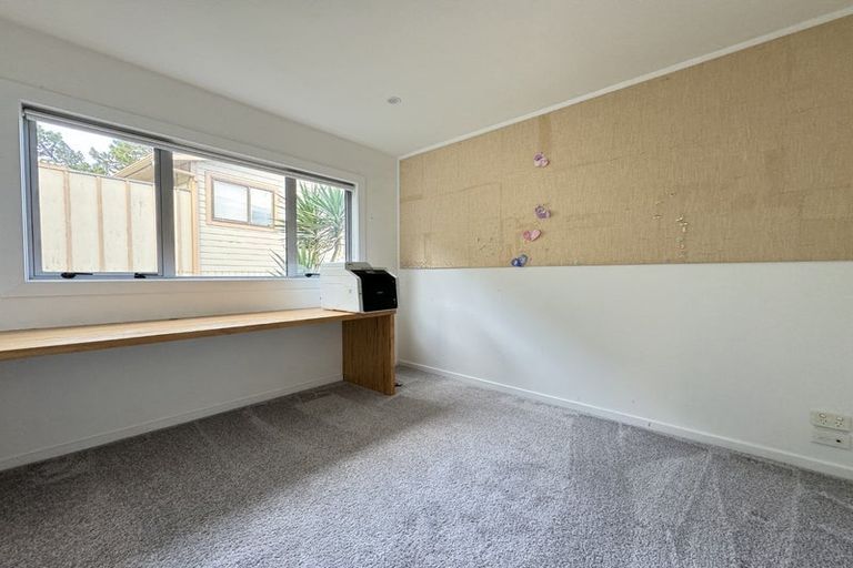 Photo of property in 165 Townsend Road, Miramar, Wellington, 6022