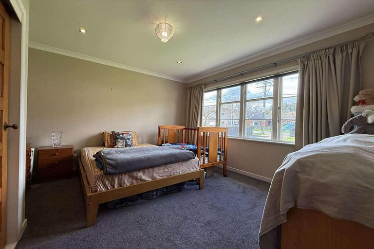 Photo of property in 353 Waiwhetu Road, Fairfield, Lower Hutt, 5011