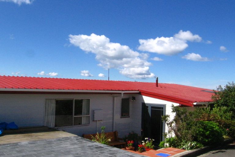 Photo of property in 4 Flint Way, Northland, Wellington, 6012