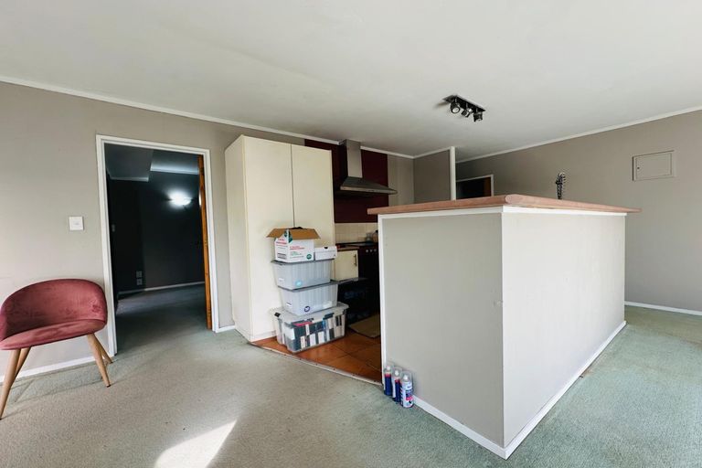 Photo of property in 78 Harmel Road, Glendene, Auckland, 0602