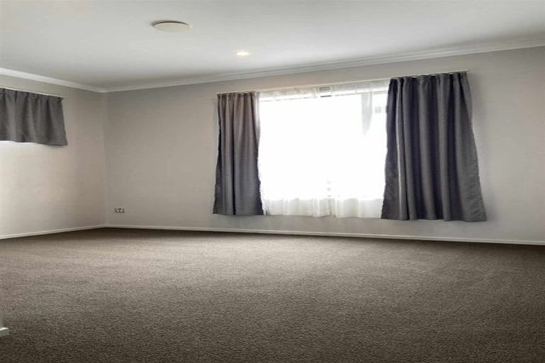 Photo of property in 83a Hobsonville Point Road, Hobsonville, Auckland, 0616