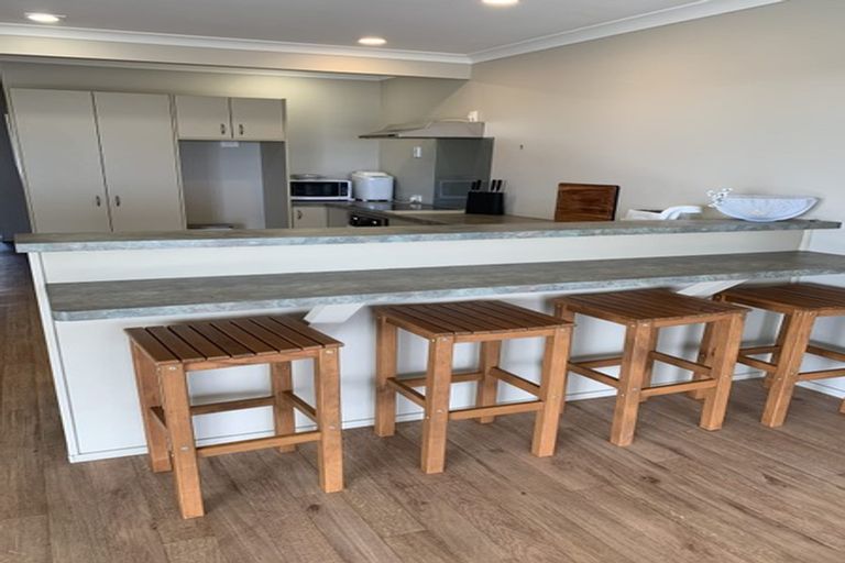 Photo of property in 1011 Papamoa Beach Road, Papamoa Beach, Papamoa, 3118